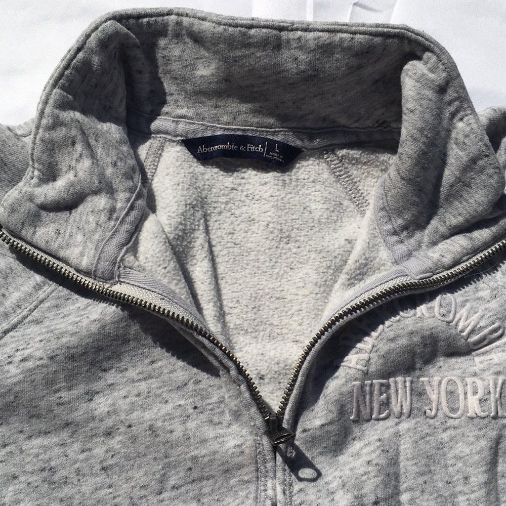 Abercrombie & Fitch zipped sweater - Picture 4 of 4